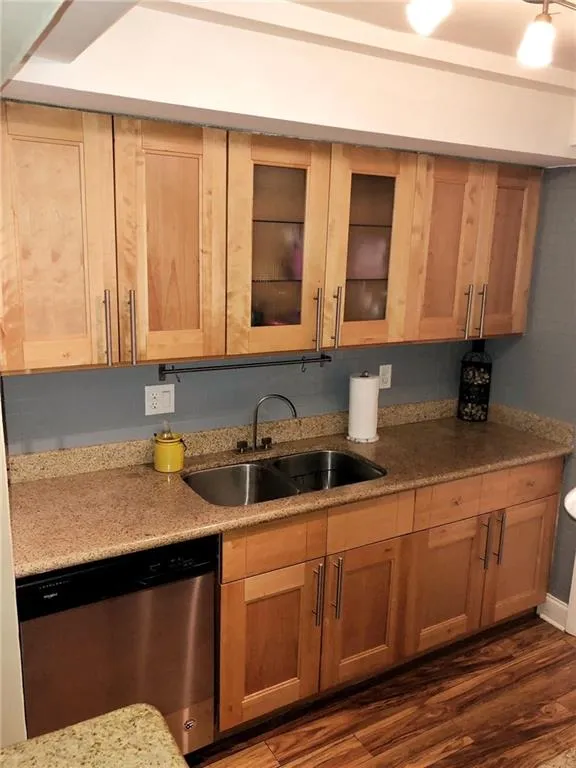 6851 Roswell Road Unit J16, Atlanta, Georgia 30328, 1 Bedroom Bedrooms, ,1 BathroomBathrooms,Residential,Sold,6851 Roswell Road Unit J16,6032162