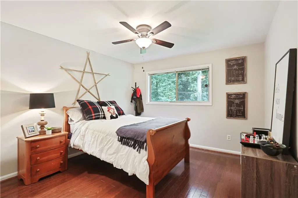 5400 Roswell Road Unit I4, Atlanta, Georgia 30342, 3 Bedrooms Bedrooms, ,2 BathroomsBathrooms,Residential,Sold,5400 Roswell Road Unit I4,6050782