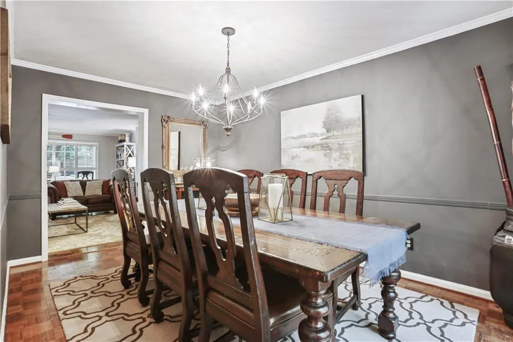 5400 Roswell Road Unit I4, Atlanta, Georgia 30342, 3 Bedrooms Bedrooms, ,2 BathroomsBathrooms,Residential,Sold,5400 Roswell Road Unit I4,6050782