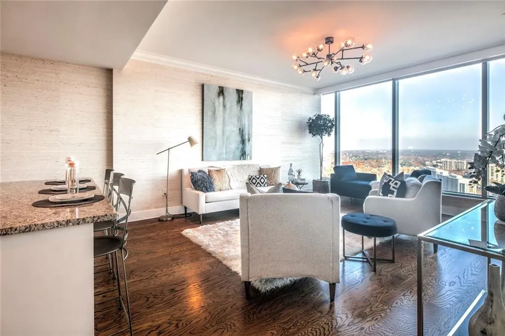3630 Peachtree Road Ne Unit 2106, Atlanta, Georgia 30326, 1 Bedroom Bedrooms, ,1 BathroomBathrooms,Residential,Sold,3630 Peachtree Road Ne Unit 2106,5880129