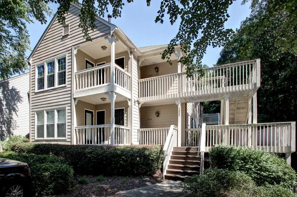 1010 Camden Court, Atlanta, Georgia 30327, 2 Bedrooms Bedrooms, ,2 BathroomsBathrooms,Residential,Sold,1010 Camden Court,5587859