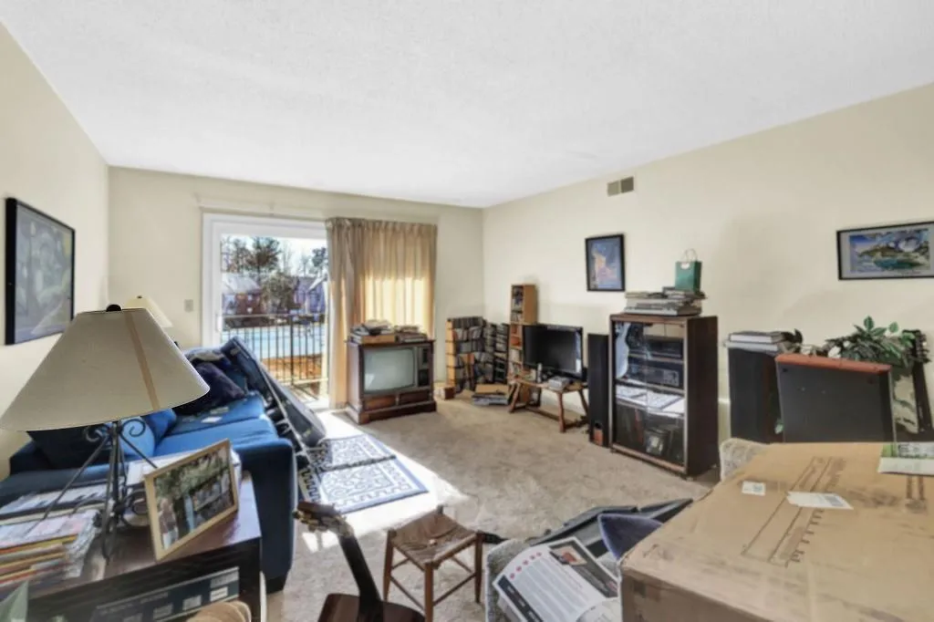 6851 Roswell Road Unit G8, Sandy Springs, Georgia 30328, 1 Bedroom Bedrooms, ,1 BathroomBathrooms,Residential,For Sale,6851 Roswell Road Unit G8,7713607