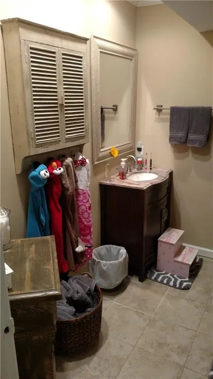 6851 Roswell Road Unit 028, Atlanta, Georgia 30328, 2 Bedrooms Bedrooms, ,2 BathroomsBathrooms,Residential,Sold,6851 Roswell Road Unit 028,5684749