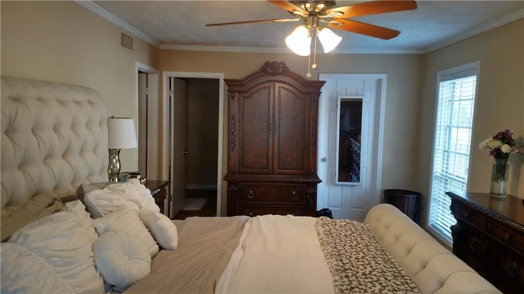 6851 Roswell Road Unit 028, Atlanta, Georgia 30328, 2 Bedrooms Bedrooms, ,2 BathroomsBathrooms,Residential,Sold,6851 Roswell Road Unit 028,5684749