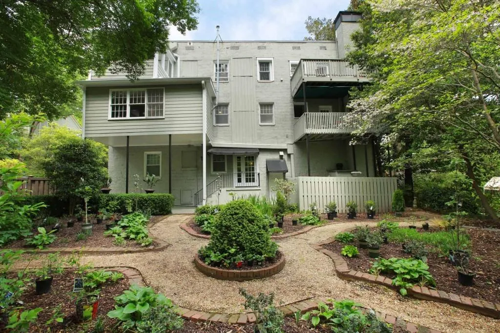 71 Maddox Drive Unit E, Atlanta, Georgia 30309, 1 Bedroom Bedrooms, ,1 BathroomBathrooms,Residential,Sold,71 Maddox Drive Unit E,5677752