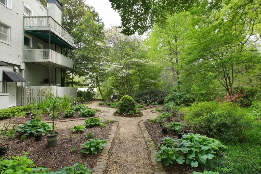 71 Maddox Drive Unit E, Atlanta, Georgia 30309, 1 Bedroom Bedrooms, ,1 BathroomBathrooms,Residential,Sold,71 Maddox Drive Unit E,5677752