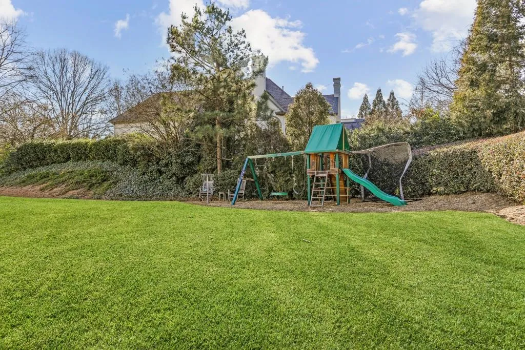 5625 Cross Gate Drive Nw, Sandy Springs, Georgia 30327, 7 Bedrooms Bedrooms, ,7 BathroomsBathrooms,Residential,Sold,5625 Cross Gate Drive Nw,6843535