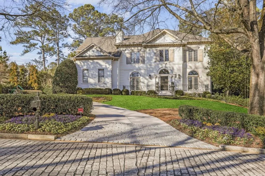 5625 Cross Gate Drive Nw, Sandy Springs, Georgia 30327, 7 Bedrooms Bedrooms, ,7 BathroomsBathrooms,Residential,Sold,5625 Cross Gate Drive Nw,6843535