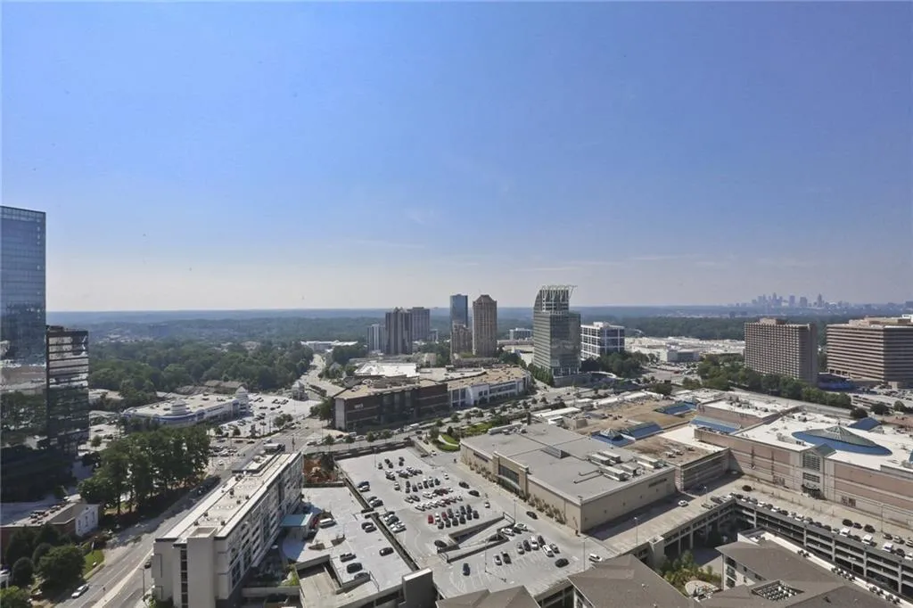 750 Park Avenue Ne Unit 29s, Atlanta, Georgia 30326, 2 Bedrooms Bedrooms, ,2 BathroomsBathrooms,Residential,Sold,750 Park Avenue Ne Unit 29s,5956635