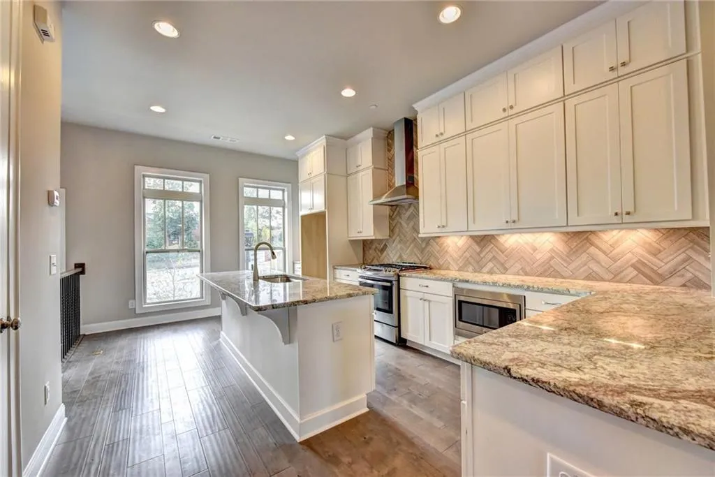 4334 Parkside Place, Atlanta, Georgia 30342, 3 Bedrooms Bedrooms, ,3 BathroomsBathrooms,Residential,Sold,4334 Parkside Place,6082759