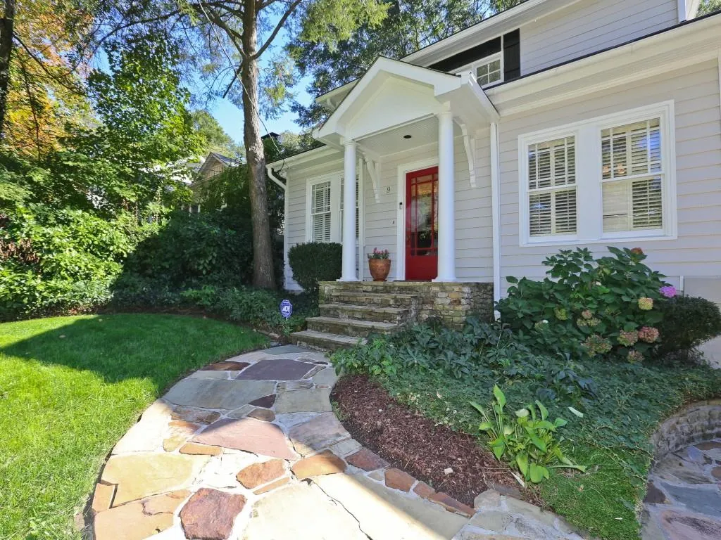 9 Roanoke Avenue Ne, Atlanta, Georgia 30305, 3 Bedrooms Bedrooms, ,2 BathroomsBathrooms,Residential,Sold,9 Roanoke Avenue Ne,5611475 9 Roanoke Avenue Ne, Atlanta, Georgia 30305, 3 Bedrooms Bedrooms, ,2 BathroomsBathrooms,Residential,Sold,9 Roanoke Avenue Ne,5611475