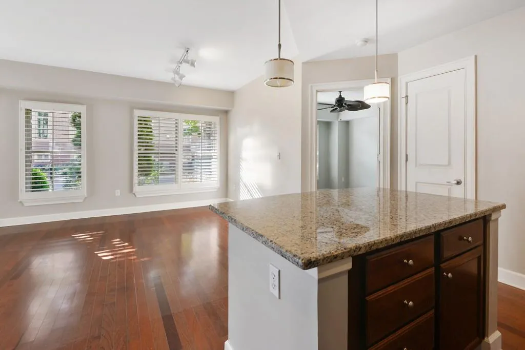 200 River Vista Drive Unit 210, Atlanta, Georgia 30339, 2 Bedrooms Bedrooms, ,2 BathroomsBathrooms,Residential,Sold,200 River Vista Drive Unit 210,6608505