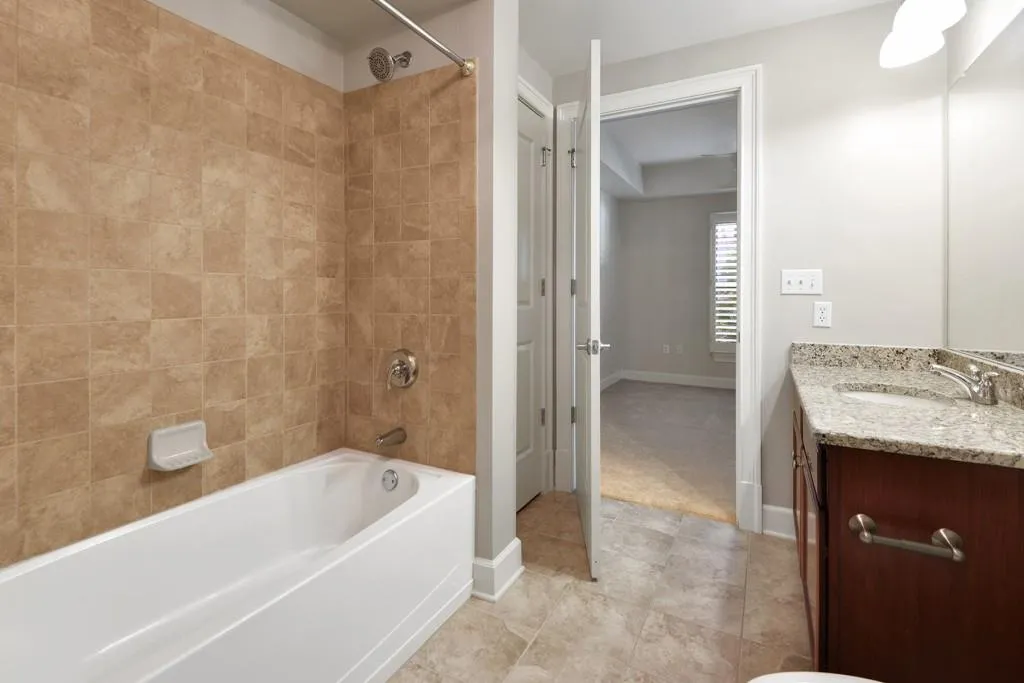 200 River Vista Drive Unit 210, Atlanta, Georgia 30339, 2 Bedrooms Bedrooms, ,2 BathroomsBathrooms,Residential,Sold,200 River Vista Drive Unit 210,6608505