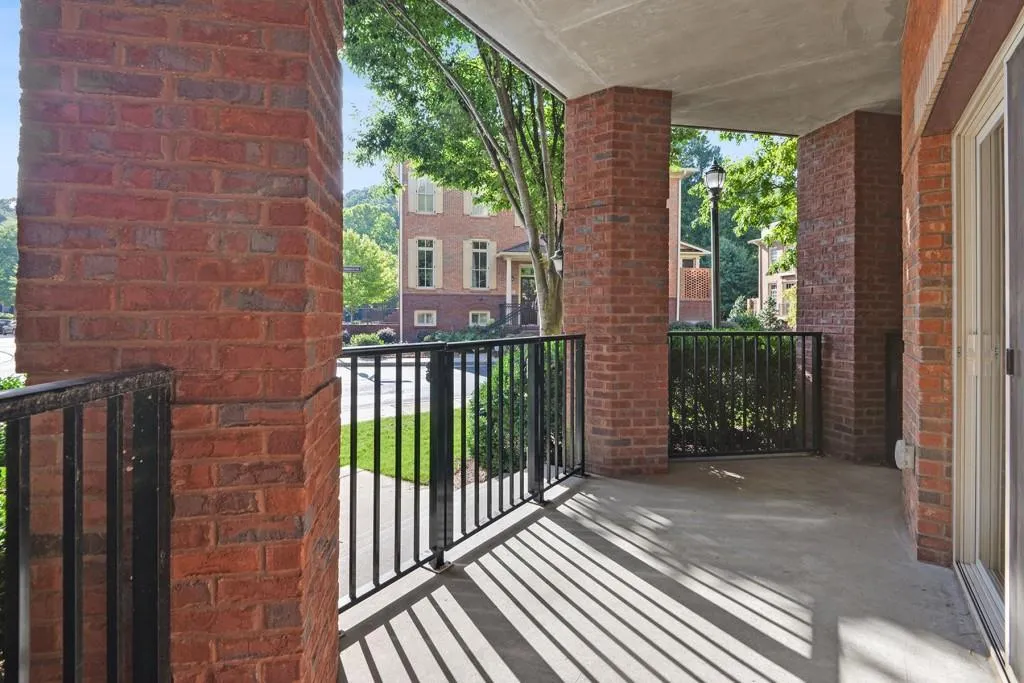 200 River Vista Drive Unit 210, Atlanta, Georgia 30339, 2 Bedrooms Bedrooms, ,2 BathroomsBathrooms,Residential,Sold,200 River Vista Drive Unit 210,6608505