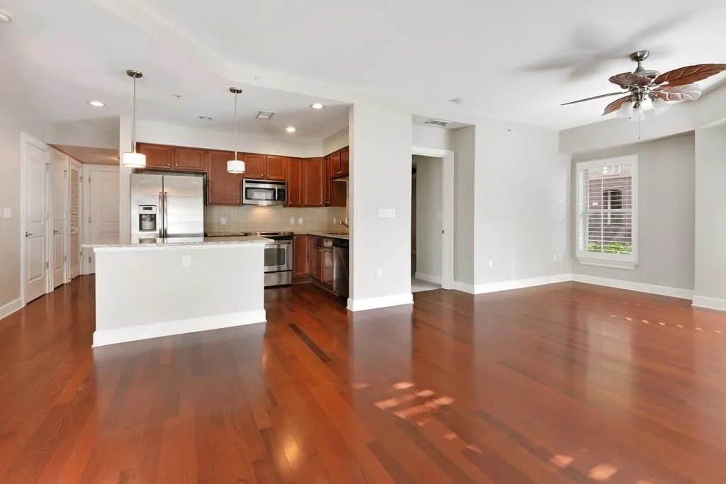 200 River Vista Drive Unit 210, Atlanta, Georgia 30339, 2 Bedrooms Bedrooms, ,2 BathroomsBathrooms,Residential,Sold,200 River Vista Drive Unit 210,6608505