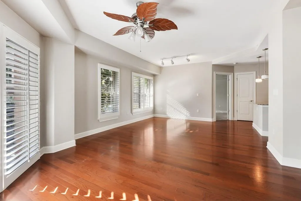 200 River Vista Drive Unit 210, Atlanta, Georgia 30339, 2 Bedrooms Bedrooms, ,2 BathroomsBathrooms,Residential,Sold,200 River Vista Drive Unit 210,6608505