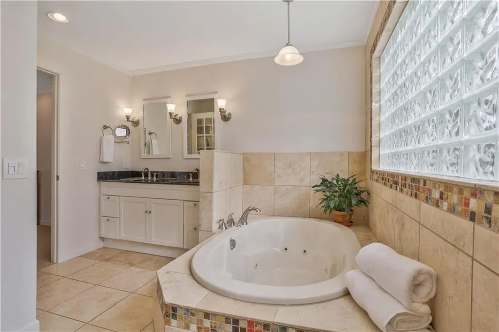 6820 Lisa Lane, Sandy Springs, Georgia 30338, 5 Bedrooms Bedrooms, ,4 BathroomsBathrooms,Residential,Sold,6820 Lisa Lane,6859413