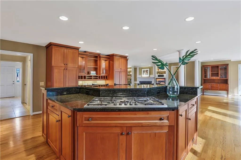 6820 Lisa Lane, Sandy Springs, Georgia 30338, 5 Bedrooms Bedrooms, ,4 BathroomsBathrooms,Residential,Sold,6820 Lisa Lane,6859413