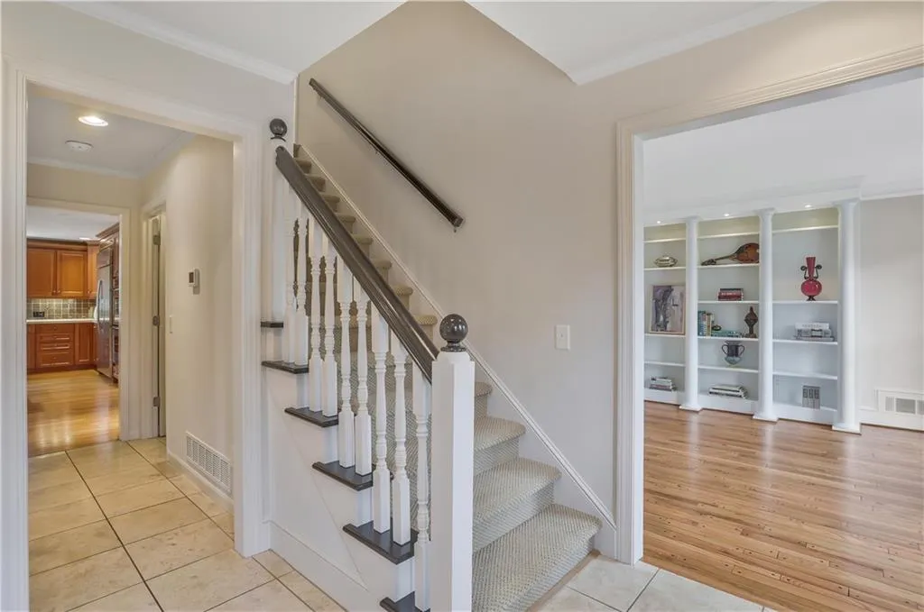 6820 Lisa Lane, Sandy Springs, Georgia 30338, 5 Bedrooms Bedrooms, ,4 BathroomsBathrooms,Residential,Sold,6820 Lisa Lane,6859413