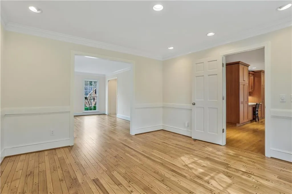 6820 Lisa Lane, Sandy Springs, Georgia 30338, 5 Bedrooms Bedrooms, ,4 BathroomsBathrooms,Residential,Sold,6820 Lisa Lane,6859413