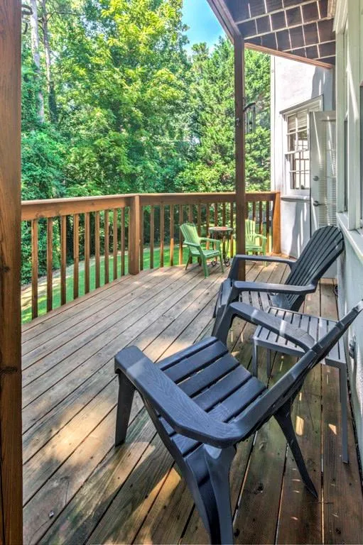 320 Fountain Oaks Lane Ne, Atlanta, Georgia 30342, 4 Bedrooms Bedrooms, ,3 BathroomsBathrooms,Residential,Sold,320 Fountain Oaks Lane Ne,5900389