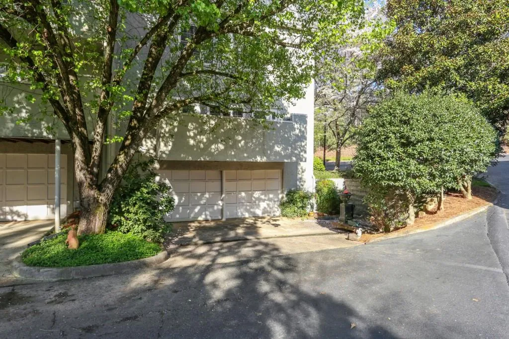 5996 Mitchell Road Unit 21, Atlanta, Georgia 30328, 3 Bedrooms Bedrooms, ,3 BathroomsBathrooms,Residential,Sold,5996 Mitchell Road Unit 21,6528633