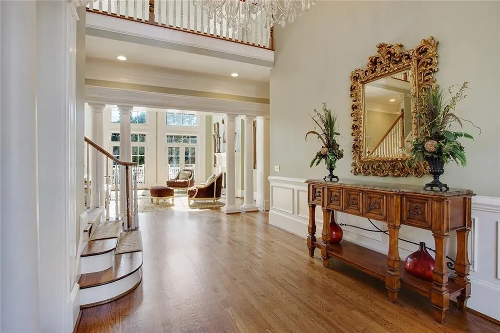 734 Heards Ferry Road, Sandy Springs, Georgia 30328, 5 Bedrooms Bedrooms, ,6 BathroomsBathrooms,Residential,Sold,734 Heards Ferry Road,5749017