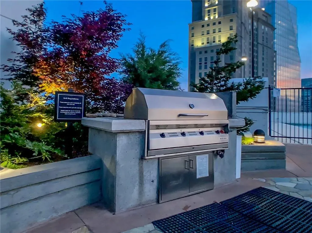 3324 Peachtree Road Ne Unit 2907, Atlanta, Georgia 30326, 1 Bedroom Bedrooms, ,1 BathroomBathrooms,Residential,For Sale,3324 Peachtree Road Ne Unit 2907,7625803