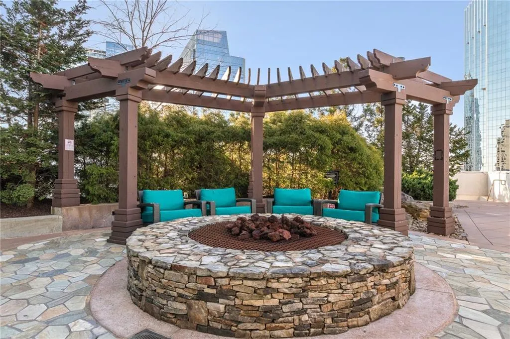 3324 Peachtree Road Ne Unit 2907, Atlanta, Georgia 30326, 1 Bedroom Bedrooms, ,1 BathroomBathrooms,Residential,For Sale,3324 Peachtree Road Ne Unit 2907,7625803