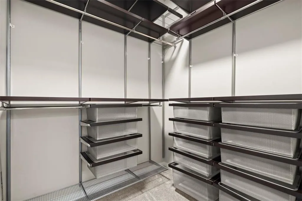 3324 Peachtree Road Ne Unit 2907, Atlanta, Georgia 30326, 1 Bedroom Bedrooms, ,1 BathroomBathrooms,Residential,For Sale,3324 Peachtree Road Ne Unit 2907,7625803