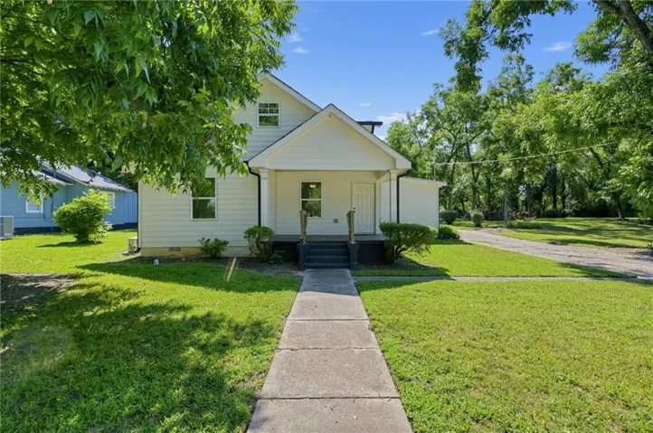 134 E 5th Street, Monroe, Georgia 30655