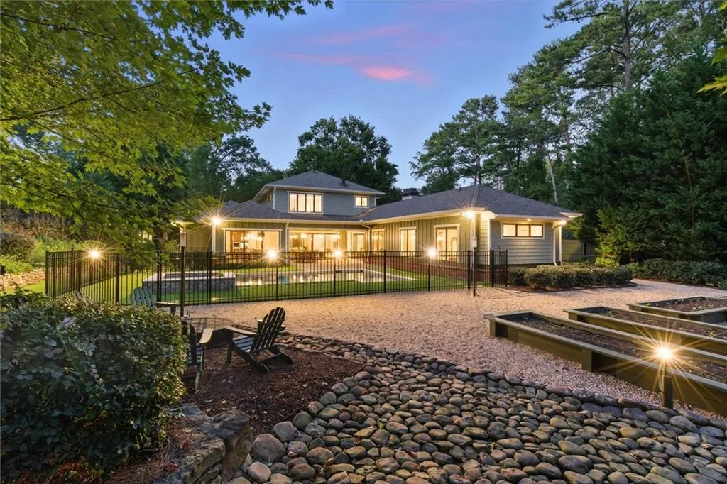 1271 Roxboro Drive Ne, Atlanta, Georgia 30324, 6 Bedrooms Bedrooms, ,5 BathroomsBathrooms,Residential,For Sale,1271 Roxboro Drive Ne,7660864