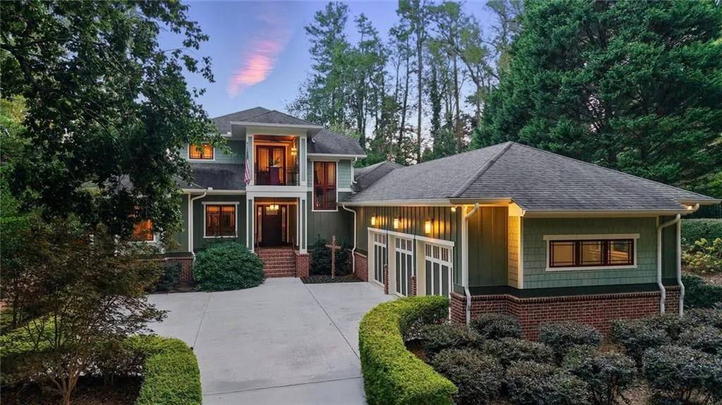 1271 Roxboro Drive Ne, Atlanta, Georgia 30324, 6 Bedrooms Bedrooms, ,5 BathroomsBathrooms,Residential,For Sale,1271 Roxboro Drive Ne,7660864