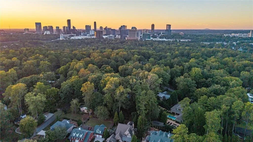 1271 Roxboro Drive Ne, Atlanta, Georgia 30324, 6 Bedrooms Bedrooms, ,5 BathroomsBathrooms,Residential,For Sale,1271 Roxboro Drive Ne,7660864