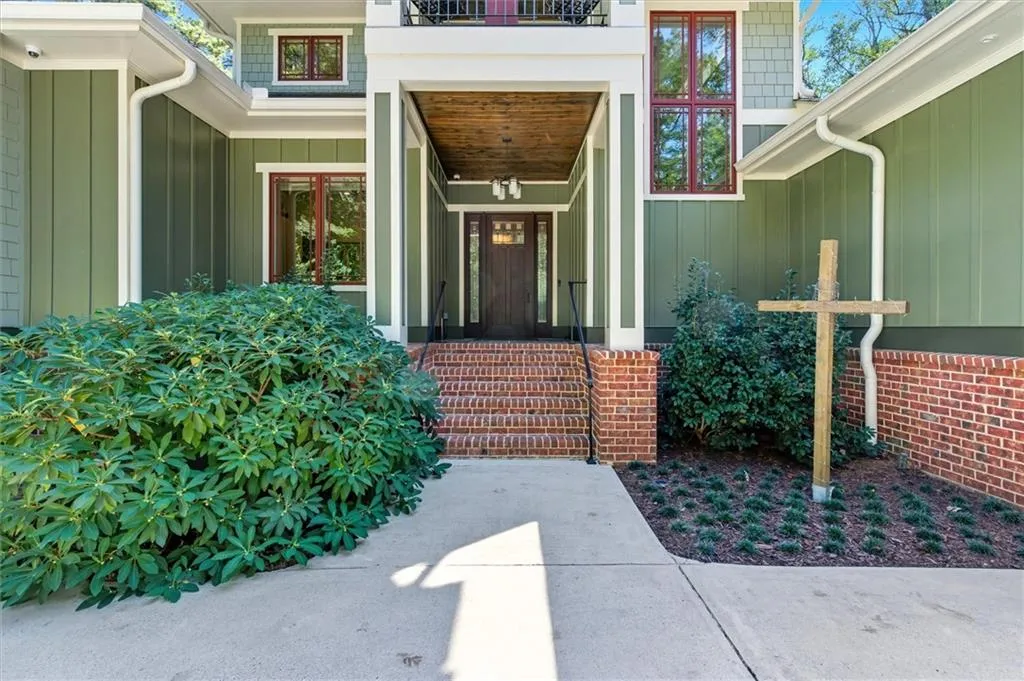 1271 Roxboro Drive Ne, Atlanta, Georgia 30324, 6 Bedrooms Bedrooms, ,5 BathroomsBathrooms,Residential,For Sale,1271 Roxboro Drive Ne,7660864