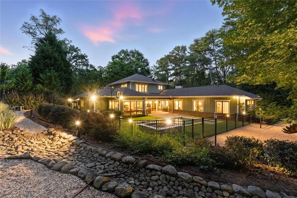 1271 Roxboro Drive Ne, Atlanta, Georgia 30324, 6 Bedrooms Bedrooms, ,5 BathroomsBathrooms,Residential,For Sale,1271 Roxboro Drive Ne,7660864