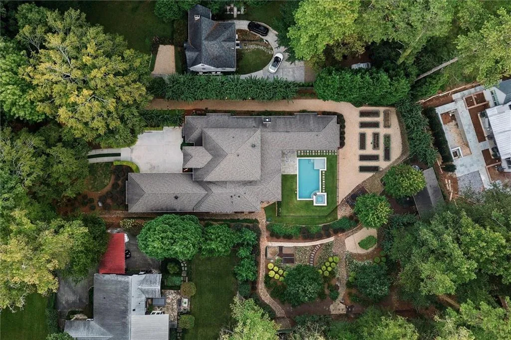 1271 Roxboro Drive Ne, Atlanta, Georgia 30324, 6 Bedrooms Bedrooms, ,5 BathroomsBathrooms,Residential,For Sale,1271 Roxboro Drive Ne,7660864