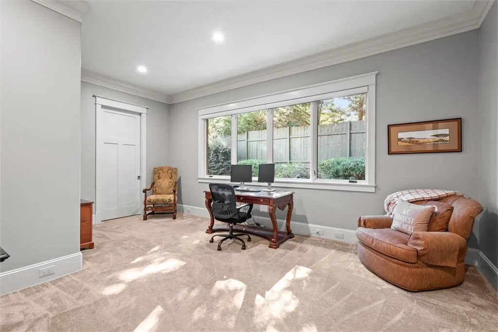 1271 Roxboro Drive Ne, Atlanta, Georgia 30324, 6 Bedrooms Bedrooms, ,5 BathroomsBathrooms,Residential,For Sale,1271 Roxboro Drive Ne,7660864