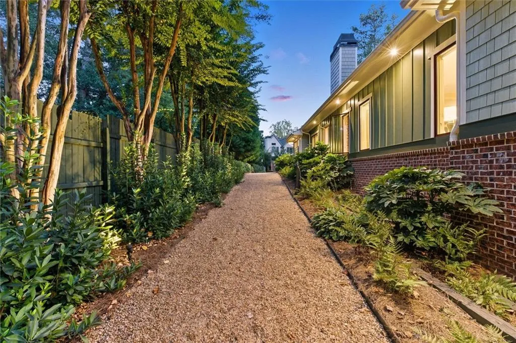 1271 Roxboro Drive Ne, Atlanta, Georgia 30324, 6 Bedrooms Bedrooms, ,5 BathroomsBathrooms,Residential,For Sale,1271 Roxboro Drive Ne,7660864