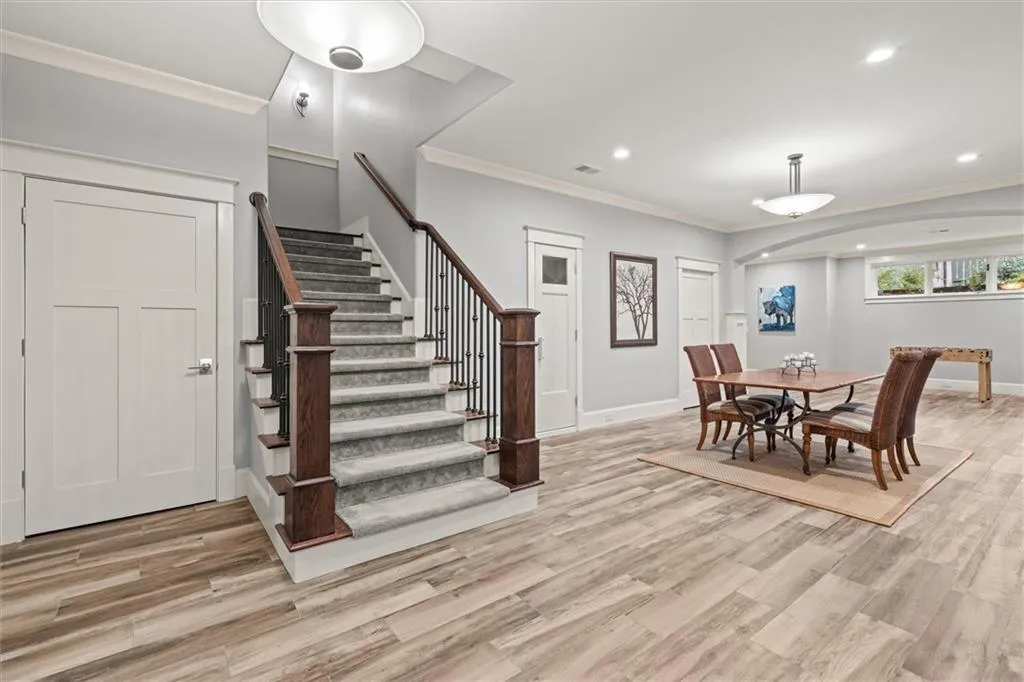 1271 Roxboro Drive Ne, Atlanta, Georgia 30324, 6 Bedrooms Bedrooms, ,5 BathroomsBathrooms,Residential,For Sale,1271 Roxboro Drive Ne,7660864