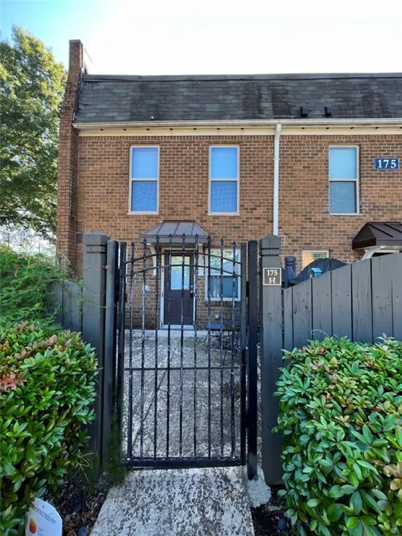 175 N River Drive Unit H, Sandy Springs, Georgia 30350, 2 Bedrooms Bedrooms, ,2 BathroomsBathrooms,Residential,Sold,175 N River Drive Unit H,7146141