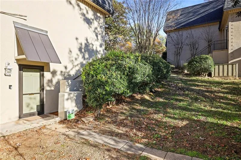 138 Elysian Way Nw, Atlanta, Georgia 30327, 2 Bedrooms Bedrooms, ,2 BathroomsBathrooms,Residential,For Sale,138 Elysian Way Nw,7607352