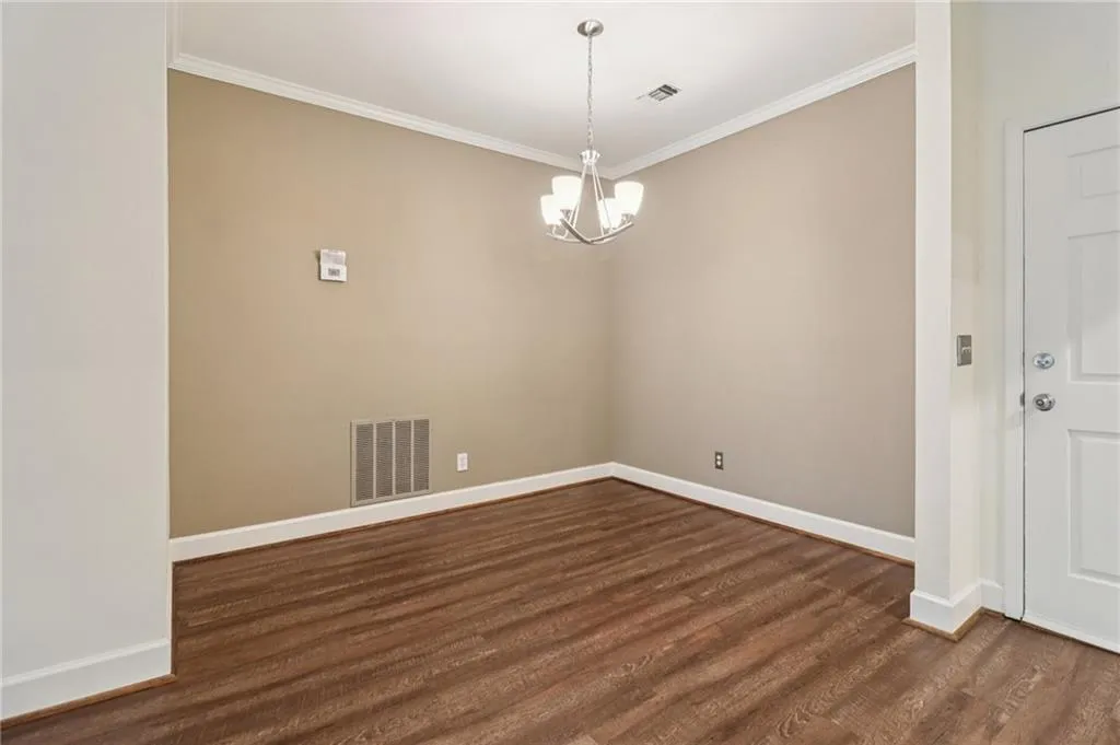 3071 Lenox Road Ne Unit 8, Atlanta, Georgia 30324, 2 Bedrooms Bedrooms, ,2 BathroomsBathrooms,Residential,For Sale,3071 Lenox Road Ne Unit 8,7675120