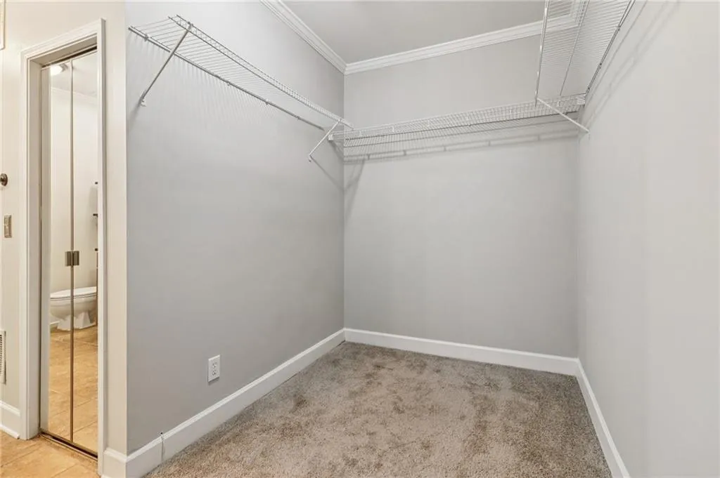 3071 Lenox Road Ne Unit 8, Atlanta, Georgia 30324, 2 Bedrooms Bedrooms, ,2 BathroomsBathrooms,Residential,For Sale,3071 Lenox Road Ne Unit 8,7675120