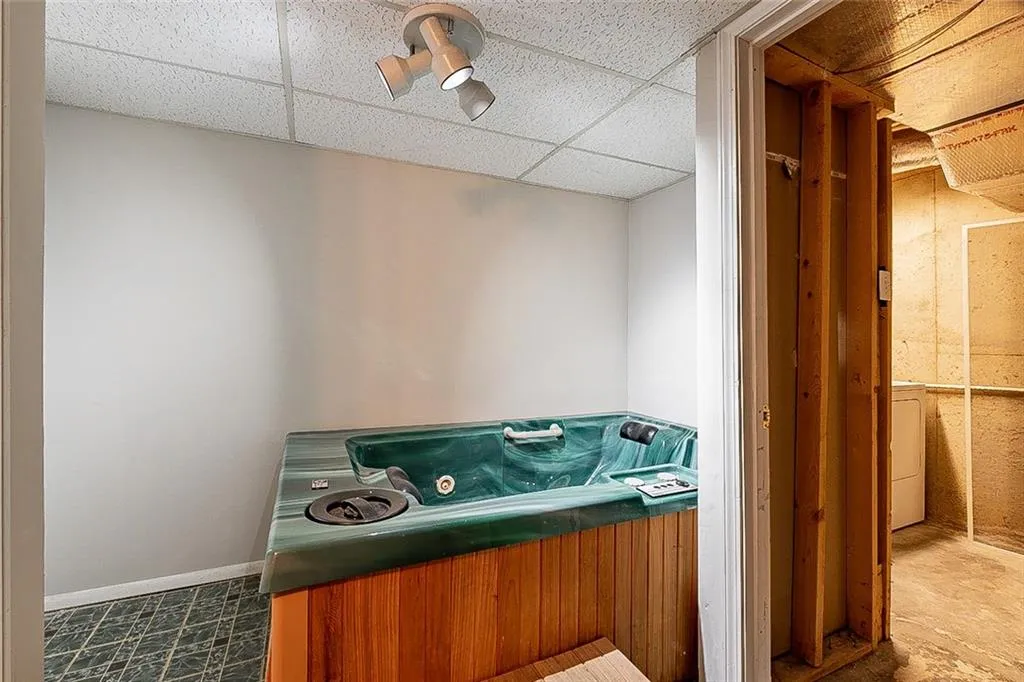 8871 Roberts, Atlanta, Georgia 30350, 2 Bedrooms Bedrooms, ,3 BathroomsBathrooms,Residential,Sold,8871 Roberts,6976191