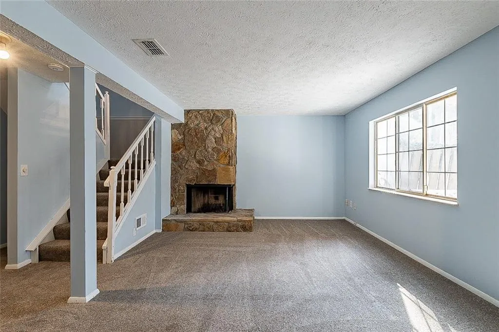 8871 Roberts, Atlanta, Georgia 30350, 2 Bedrooms Bedrooms, ,3 BathroomsBathrooms,Residential,Sold,8871 Roberts,6976191