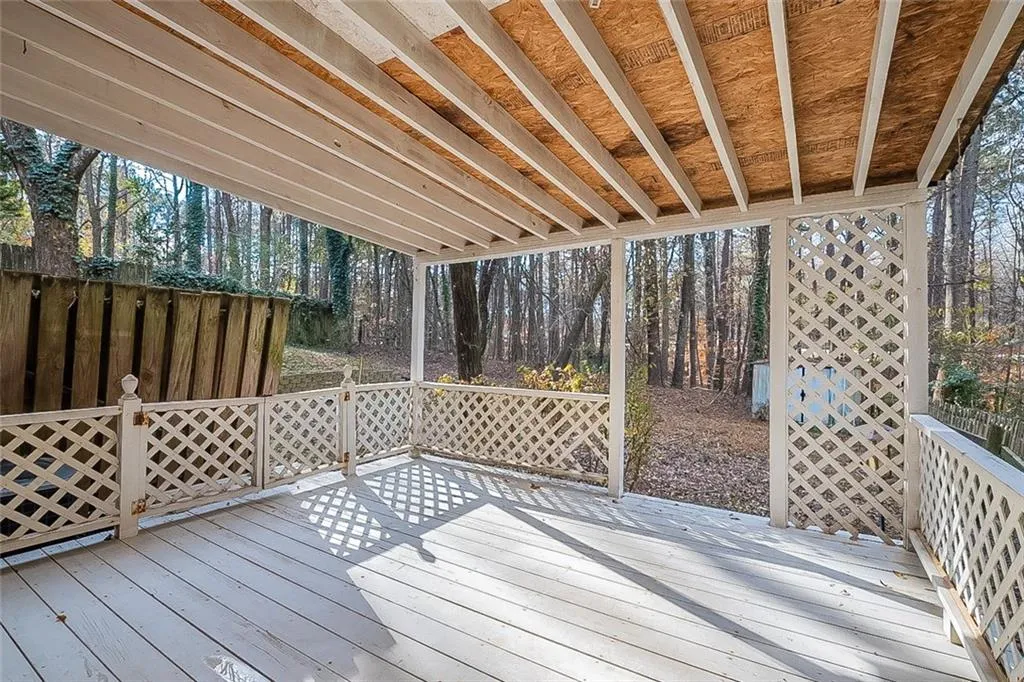 8871 Roberts, Atlanta, Georgia 30350, 2 Bedrooms Bedrooms, ,3 BathroomsBathrooms,Residential,Sold,8871 Roberts,6976191