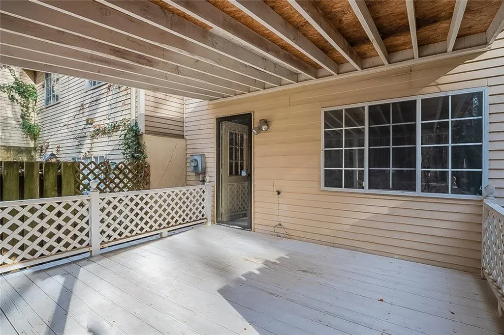 8871 Roberts, Atlanta, Georgia 30350, 2 Bedrooms Bedrooms, ,3 BathroomsBathrooms,Residential,Sold,8871 Roberts,6976191