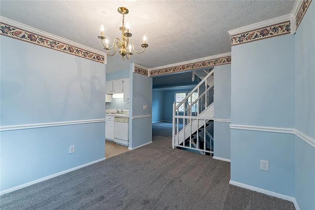 8871 Roberts, Atlanta, Georgia 30350, 2 Bedrooms Bedrooms, ,3 BathroomsBathrooms,Residential,Sold,8871 Roberts,6976191