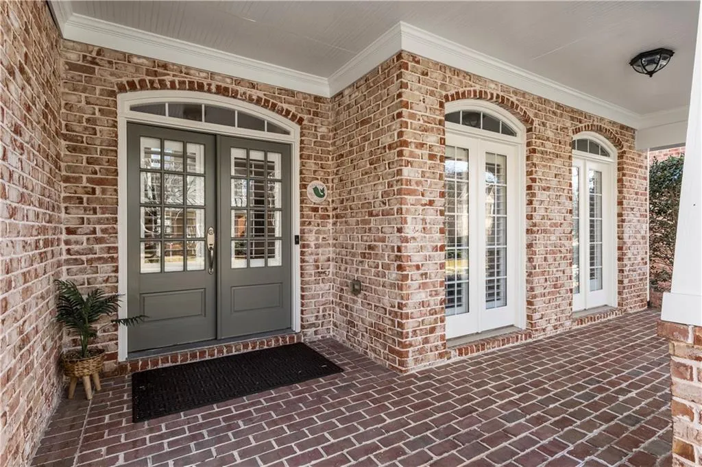 285 Wembley Circle, Atlanta, Georgia 30328, 4 Bedrooms Bedrooms, ,3 BathroomsBathrooms,Residential,Sold,285 Wembley Circle,7710258